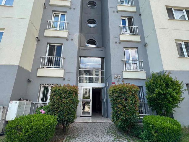 SEFAKÖY KİPTAŞ EVLERİNDE PEYZAJ MANZARALI BAKIMLI 2+1 SATILIK