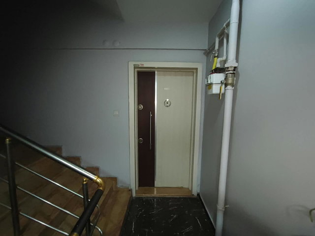 RE/MAX MOD'DAN COLLESİUM SOKAĞI BAŞINDA KİRALIK 1+1 DAİRE