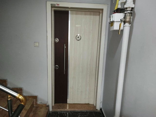 RE/MAX MOD'DAN COLLESİUM SOKAĞI BAŞINDA KİRALIK 1+1 DAİRE