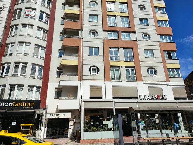 RE/MAX MOD'DAN YILMAZ BÜYÜKERŞAN BULVARI'NDA KİRALIK 1+1 DAİRE
