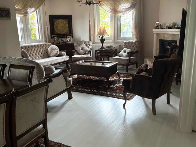 SAPANCA'DA PRESTİJLİ SİTEDE 4+1 FULL YAPILI LÜKS VİLLA