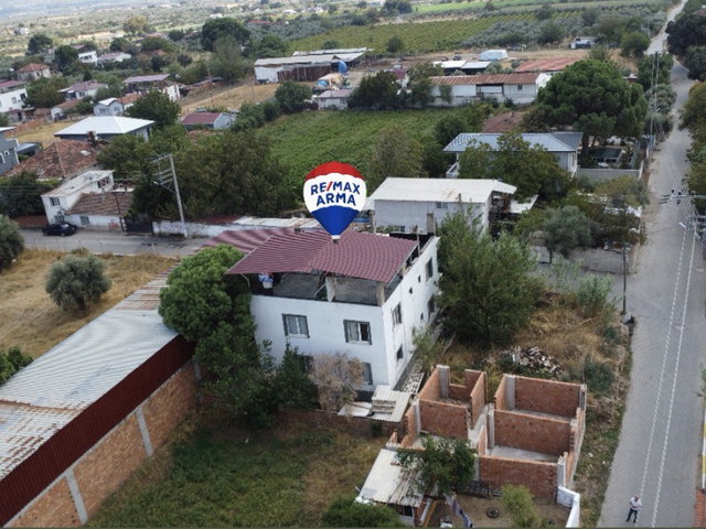 REMAX ARMA’DAN KARAKUYU’DA SATILIK 2 KATLI MÜSTAKİL EV