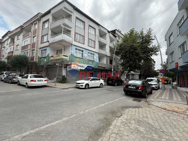UĞUR MUMCU’DA GENIŞ BALKONLU, FERAH 2. KAT KIRALIK DAIRE