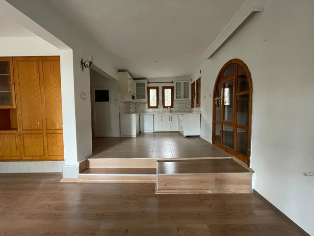 AYVALIK CUNDA ADASINDA YILLIK KIRALIK 3+1 MÜSTAKIL VILLA
