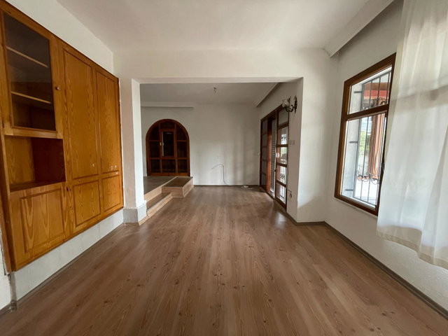 AYVALIK CUNDA ADASINDA YILLIK KIRALIK 3+1 MÜSTAKIL VILLA