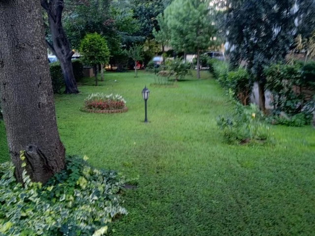 ÖZGÜRLÜK PARKINA COK YAKIN, PEYZAJLI-BAHCELİ 3+1 BALKONLU, BOŞ DAİRE