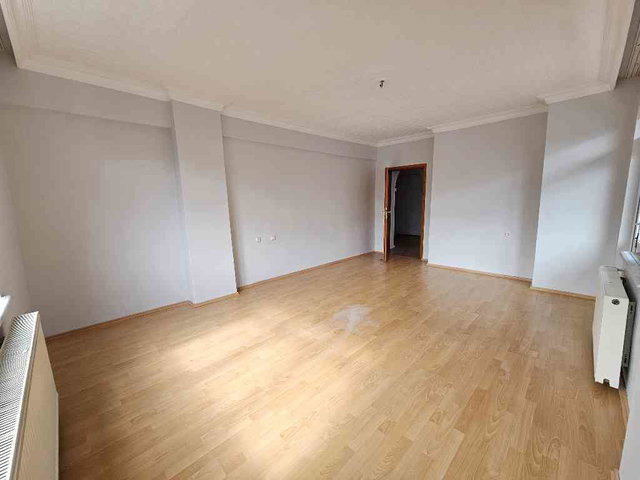 REMAX ASLI'DAN TÜRKİŞ SAHİLE YAKIN 3+1 SATILIK DAİRE