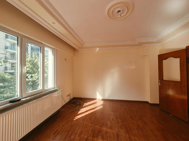 PENDİK ÜST KAYNARCADA MERKEZİ KONUMDA KİRALIK 3+1 DAİRE