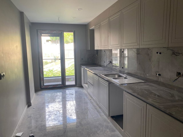 ÇENGELKÖY GÜZELTEPE'DE SATILIK 3+1 DAİRE