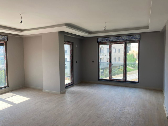 ÇENGELKÖY GÜZELTEPE'DE SATILIK 3+1 DAİRE