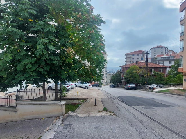 ANKARA YENİMAHALLE GÜZELYAKA’DA 3+1 | 140 M² | 2 BANYO | ÇİFT CEPHE SATILIK DAİRE