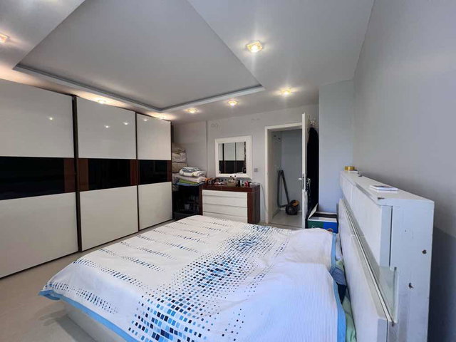 BEYLIKDÜZÜ PARLAMENTERLER SITESINDE SATILIK 3+1 DAIRE