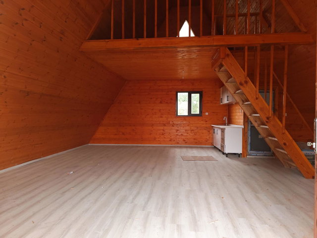ÇUBUK YENİCE MAH.'DE 330 M2 ARSA İÇİNDE SATILIK BUNGALOV EV