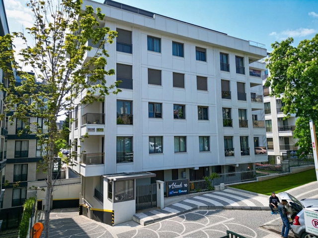 AHENK ALTUNİZADE'DE 250 M² NET | 5+1 ÇATI DUBLEKSİ | 44 M² TERAS