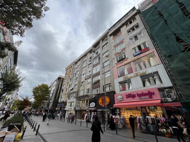 ALEMDAĞ CADDESİ ÜZERİ, İÇİ KOMPLE YENİLENMİŞ, EŞYALI KİRALIK 2+1