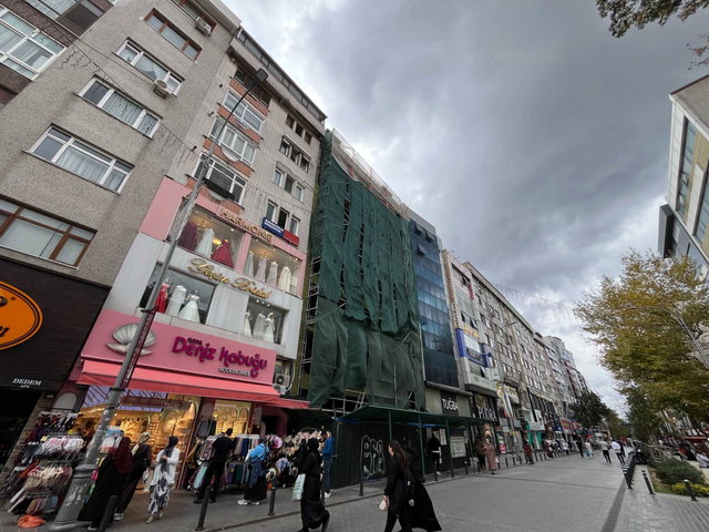 ALEMDAĞ CADDESİ ÜZERİ, İÇİ KOMPLE YENİLENMİŞ, EŞYALI KİRALIK 2+1