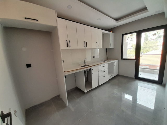 PENDİK ÇINARDERE'DE KULLANIŞLI 2+1 DAİRE
