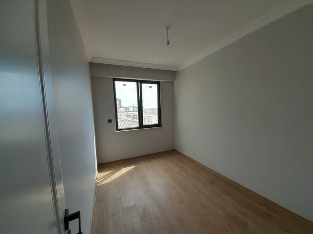 PENDİK ÇINARDERE'DE KULLANIŞLI 2+1 DAİRE