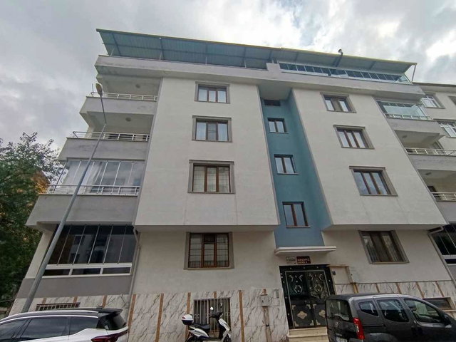 RE/MAX DEĞİŞİM'DEN RIZAİYE MAHALLESİNDE 5+1 GENİŞ TERASLI DUBLEX DAİRE