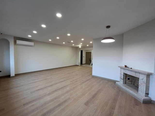 ALTUNİZADE SİTESİ YENİLENMİŞ METRO&METROBÜSE YAKIN DUBLEKS DAİRE