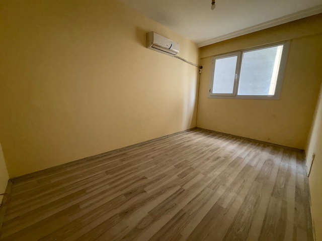 ULUKENT'DE MERKEZI LOKASYON BOŞ DURUMDA 1+1 SATILIK DAIRE