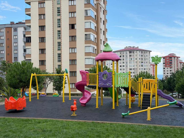 VADİKENT 4 ETAP YÜKSEK KAT FERAH 3+1 DAİRE