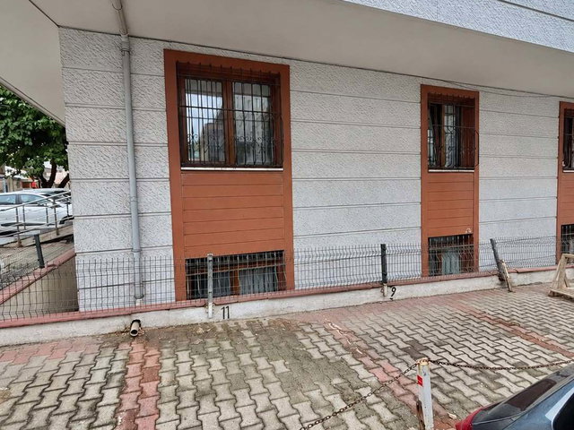 ESENEVLER ATOM SOKAK’TA • OTOPARKLI • EBEVEYN BANYOLU ŞIK 2+1