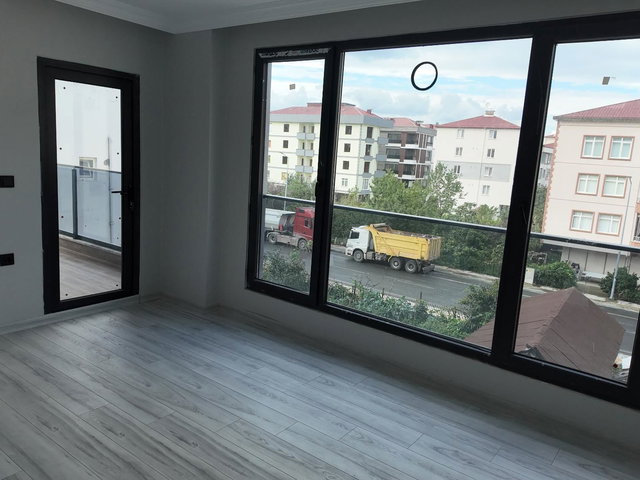 CUMHURİYET MAHALLESİ - ULAŞIM KOLAYLIĞIYLA SIFIR KİRALIK 2+1