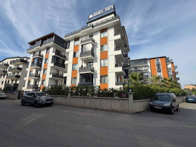 KARTEPE MİA GARDEN SİTESİNDE SATILIK 2+1 ARAKAT DAİRE