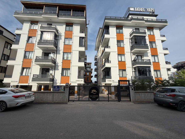 KARTEPE MİA GARDEN SİTESİNDE SATILIK 2+1 ARAKAT DAİRE
