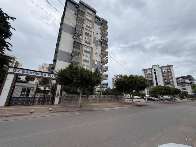 KONYAALTI AYRI MUTFAKLI 3+1 DOĞALGAZLI KİRALIK DAİRE