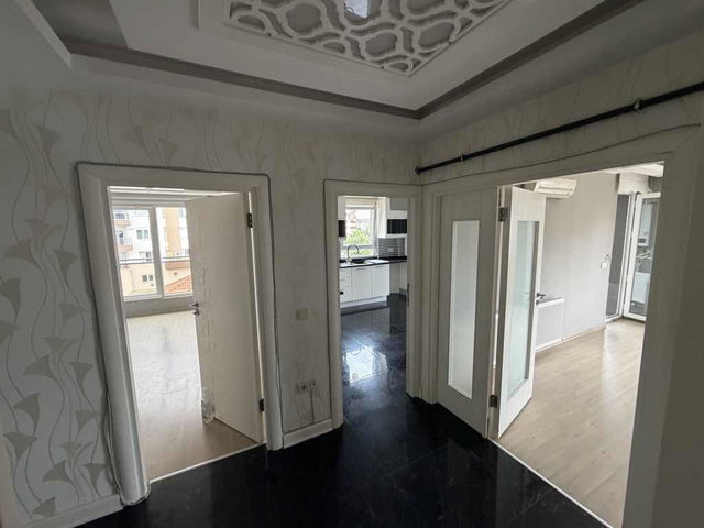 KONYAALTI AYRI MUTFAKLI 3+1 DOĞALGAZLI KİRALIK DAİRE