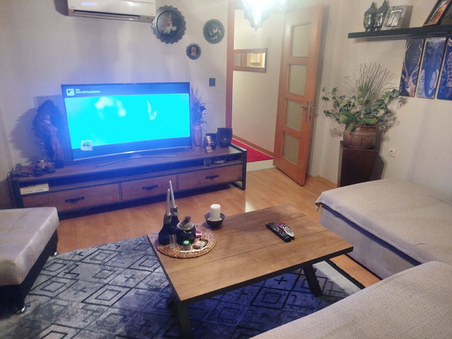 BORNOVA KÜÇÜK PARKTA GENÇ BINADA SATILIK 3+1 DAIRE