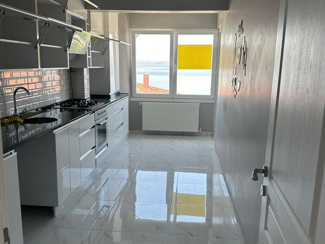 REMAX KANYON KİRALIK İÇİ SIFIRLANMIŞ KÖPRÜ MANZARALI 3+1 DAİRE