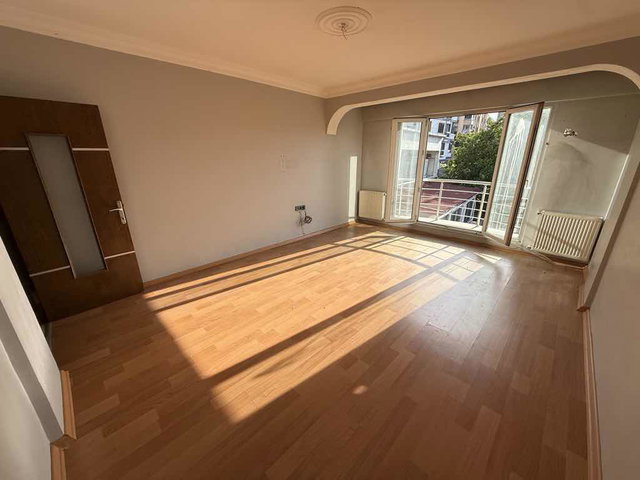 REMAX PRO METE YAVUZ’DAN 3+1 ÇİFT CEPHE FERAH EMNİYETTEPE MAH. KİRALIK DAİRE