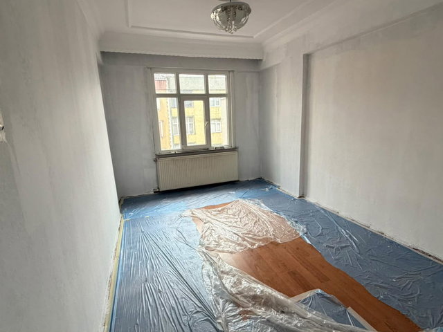 BAĞCILAR’DA GÜNEY CEPHE 2+1 KİRALIK DAİRE | 5. KAT, BALKONLU, KOMBİLİ