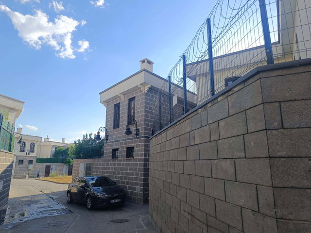 SUR ALİPAŞA'DA 330 M² OTANTİK ||| AVLULU MÜSTAKİL DUBLEKS VİLLA