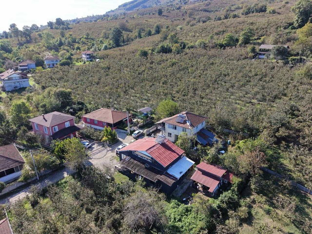REMAX DIA’DAN DÜZCE AYNALI KÖYÜ’NDE 4.750 M² ARSA İÇERİSİNDE MÜSTAKİL EV