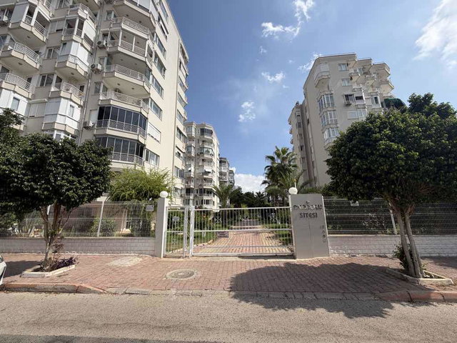 GÜRSU’DA  SİTE İÇERİSİNDE ARA KAT  DOĞALGAZLI 3+1 KİRALIK DAİRE