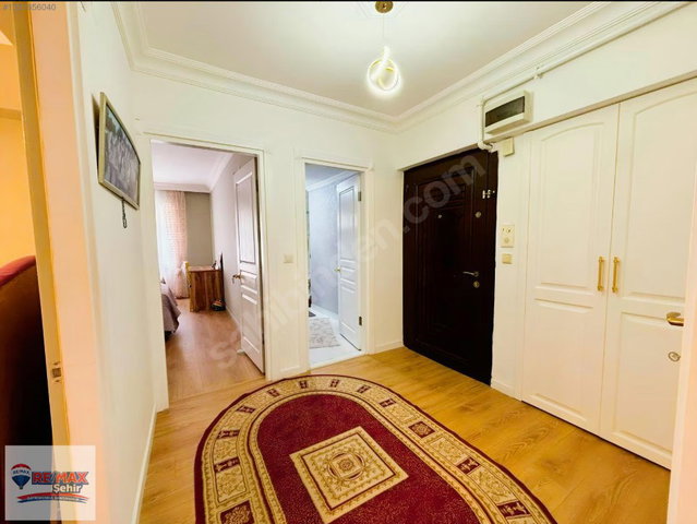 REMAX ŞEHİR KORU MUTLUKENT SİTESİNDE SATILIK 2+1 GİRİŞ KAT DAİRE