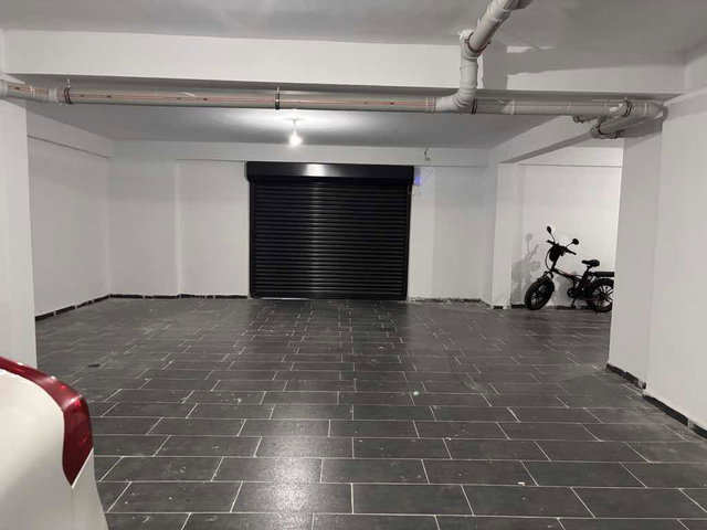 EMEK MAHALLESİ’NDE HAVUZLU, PEYZAJLI SİTEDE SATILIK 2+1