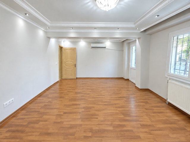 BUCA BATI ÇIKIŞINA YAKIN | 3+1 | ÖNÜ AÇIK | KENDİNE AİT OTOPARK