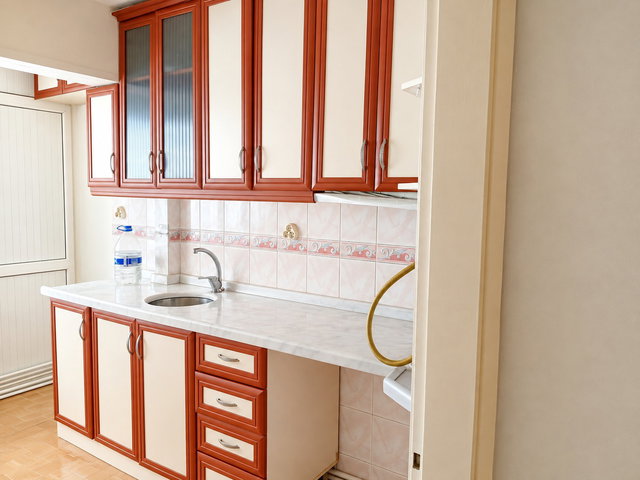 REMAX BEYAZ YILDIRIM KARAAĞAÇ MAHALLESİ KİRALIK 2+1 DAİRE