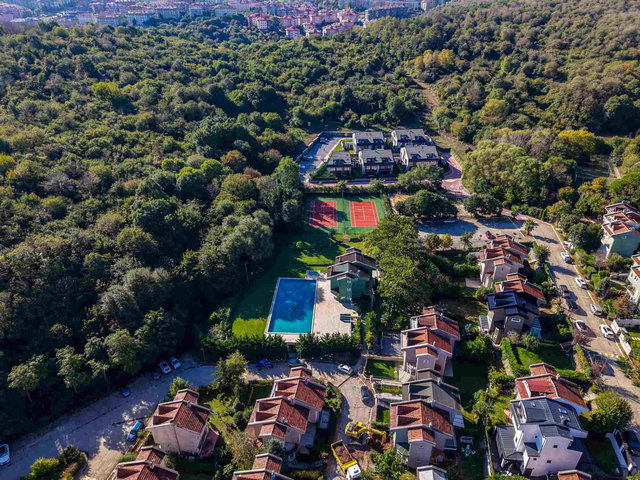 SATILIK ZEKERİYAKÖY BASIN YAYIN SİTESI’NDE KENDİ TARZINIZI YARATABİLECEĞİNİZ 3+1 FIRSAT VİLLA