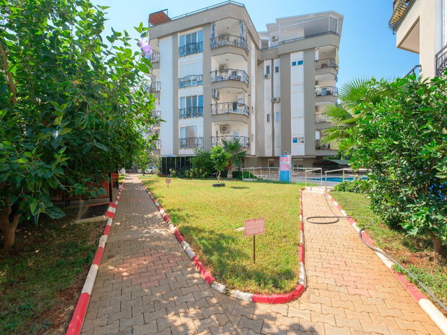 KONYAALTI HURMA’DA HAVUZLU SİTE İÇİ 2+1 EŞYALI SATILIK DAİRE