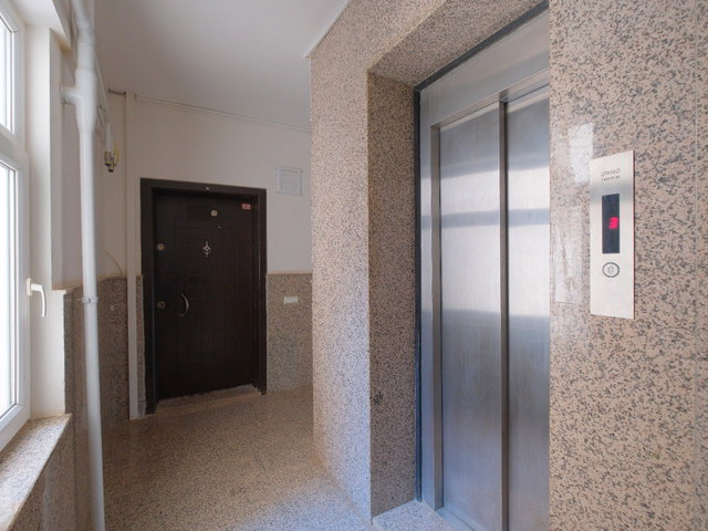 KONYAALTI HURMA’DA HAVUZLU SİTE İÇİ 2+1 EŞYALI SATILIK DAİRE