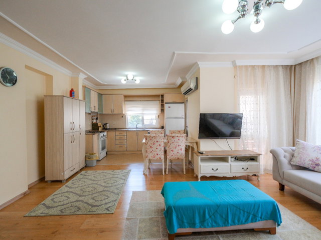 KONYAALTI HURMA’DA HAVUZLU SİTE İÇİ 2+1 EŞYALI SATILIK DAİRE