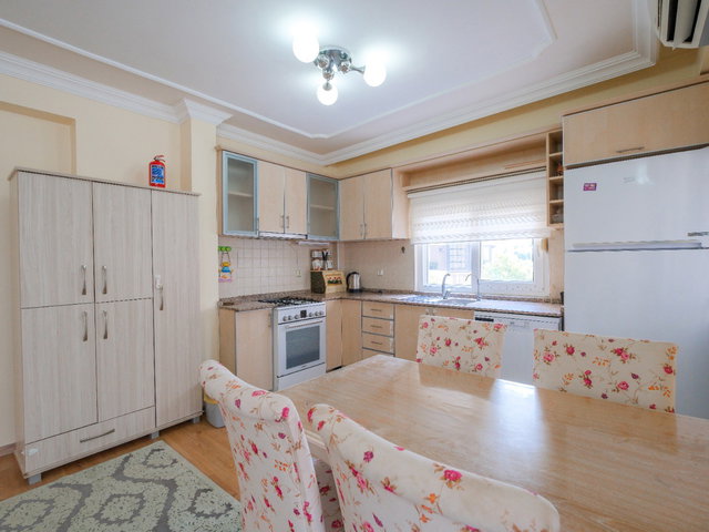 KONYAALTI HURMA’DA HAVUZLU SİTE İÇİ 2+1 EŞYALI SATILIK DAİRE