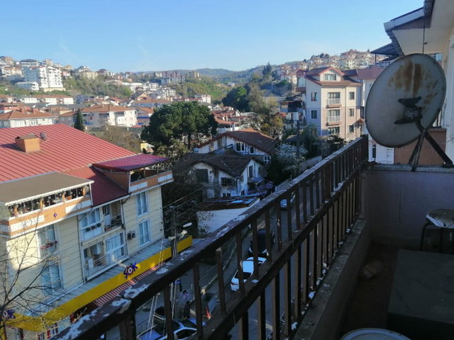 ANAYOLA YAKIN EŞYALI KİRALIK DAİRE