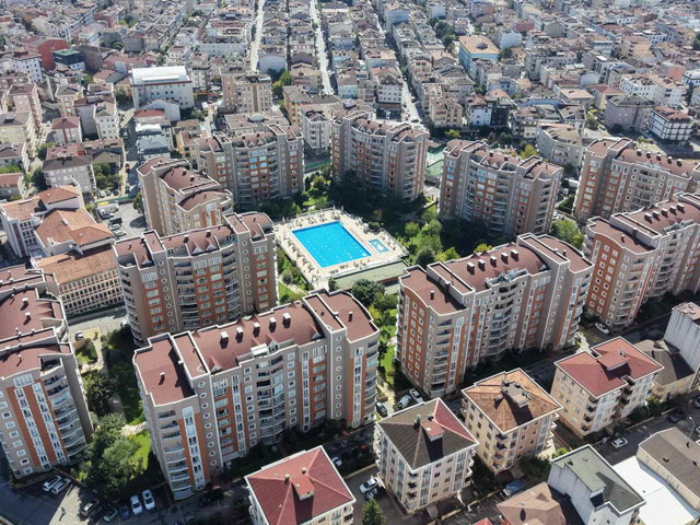 ÇEKMEKÖY KIRAZLIDERE PARKVERDE SITESI ARAKAT 2+1 SATILIK DAIRE